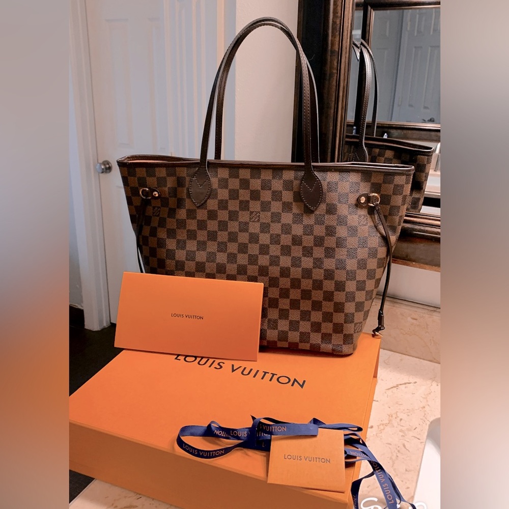 Neverfull Damier Ebene MM with Rose Balerine interior